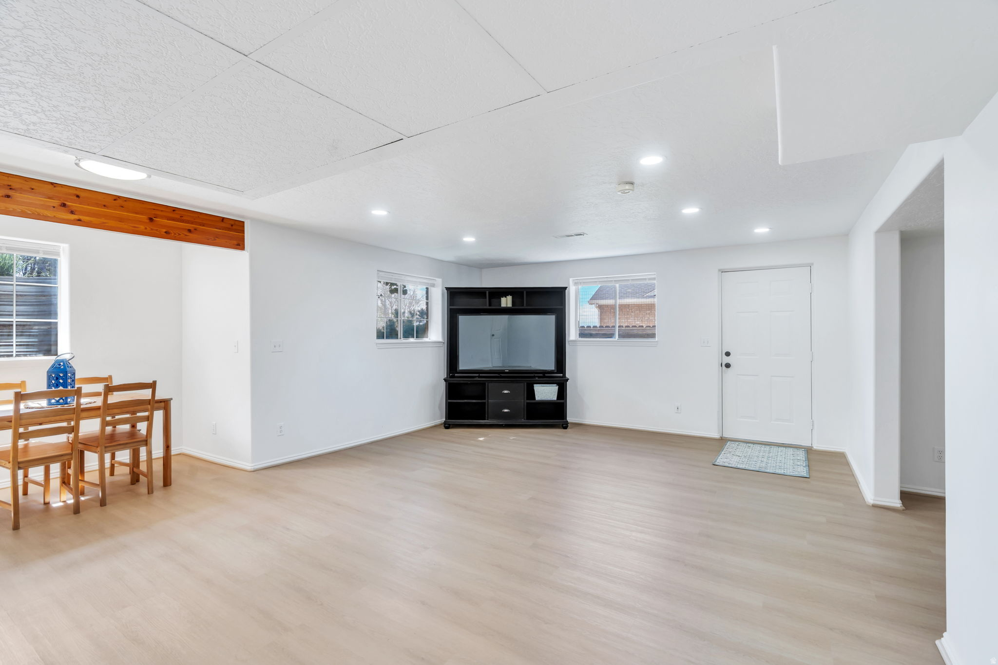 AUTUMN COVE - Residential