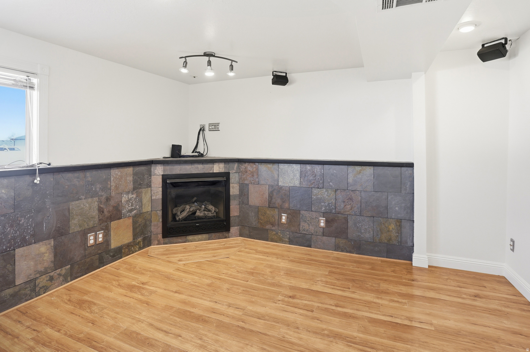 SHARAL PARK - Residential