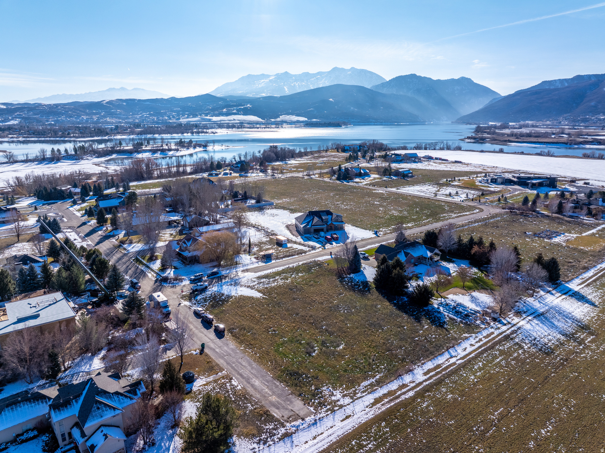 HERITAGE KNOLL - Land