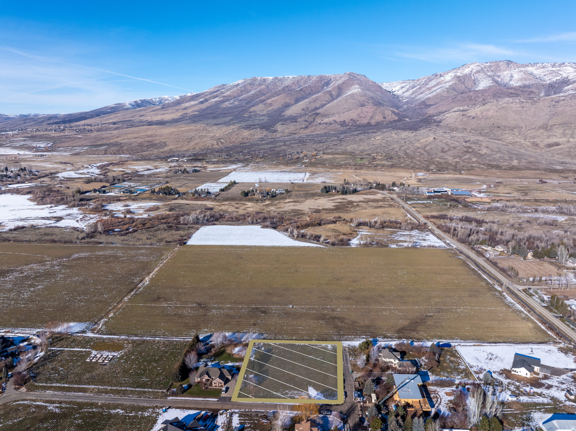 HERITAGE KNOLL - Land