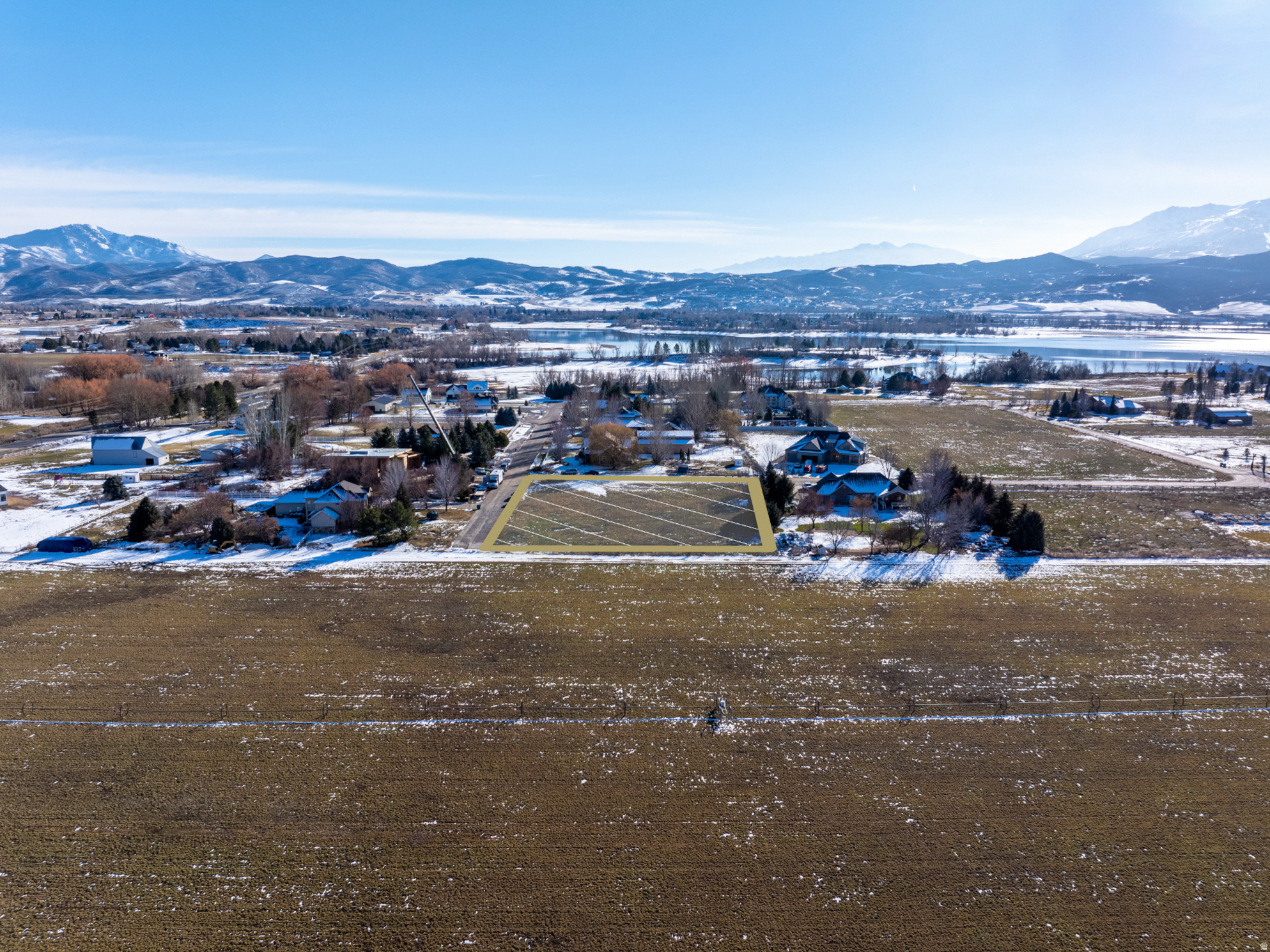 HERITAGE KNOLL - Land