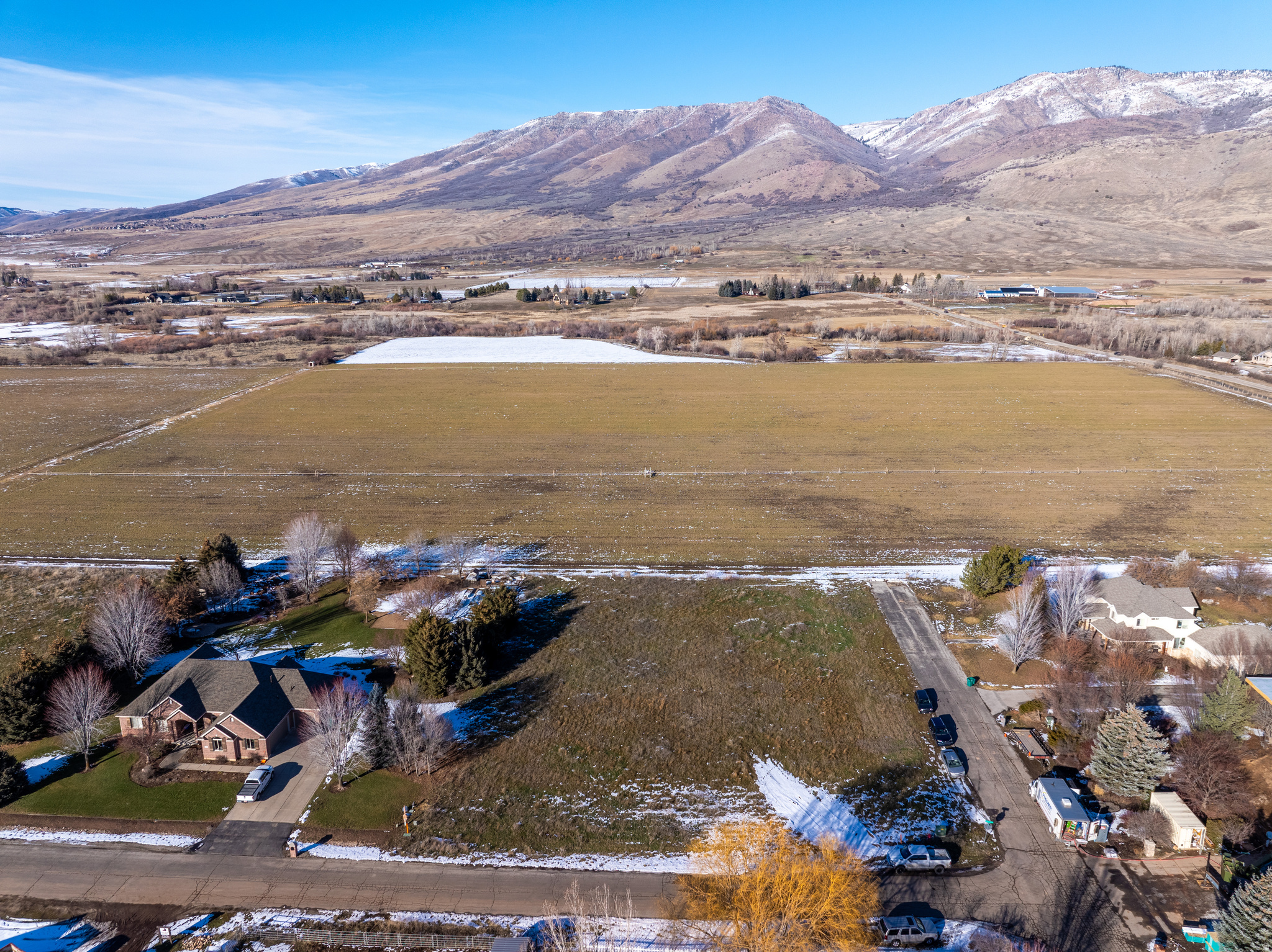 HERITAGE KNOLL - Land