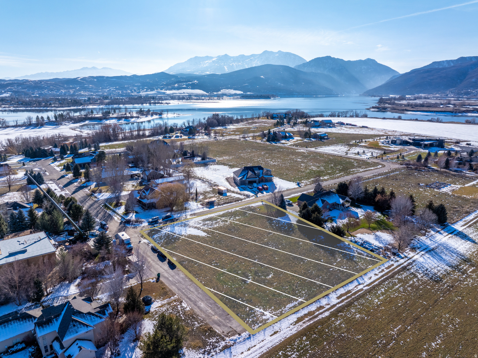 HERITAGE KNOLL - Land