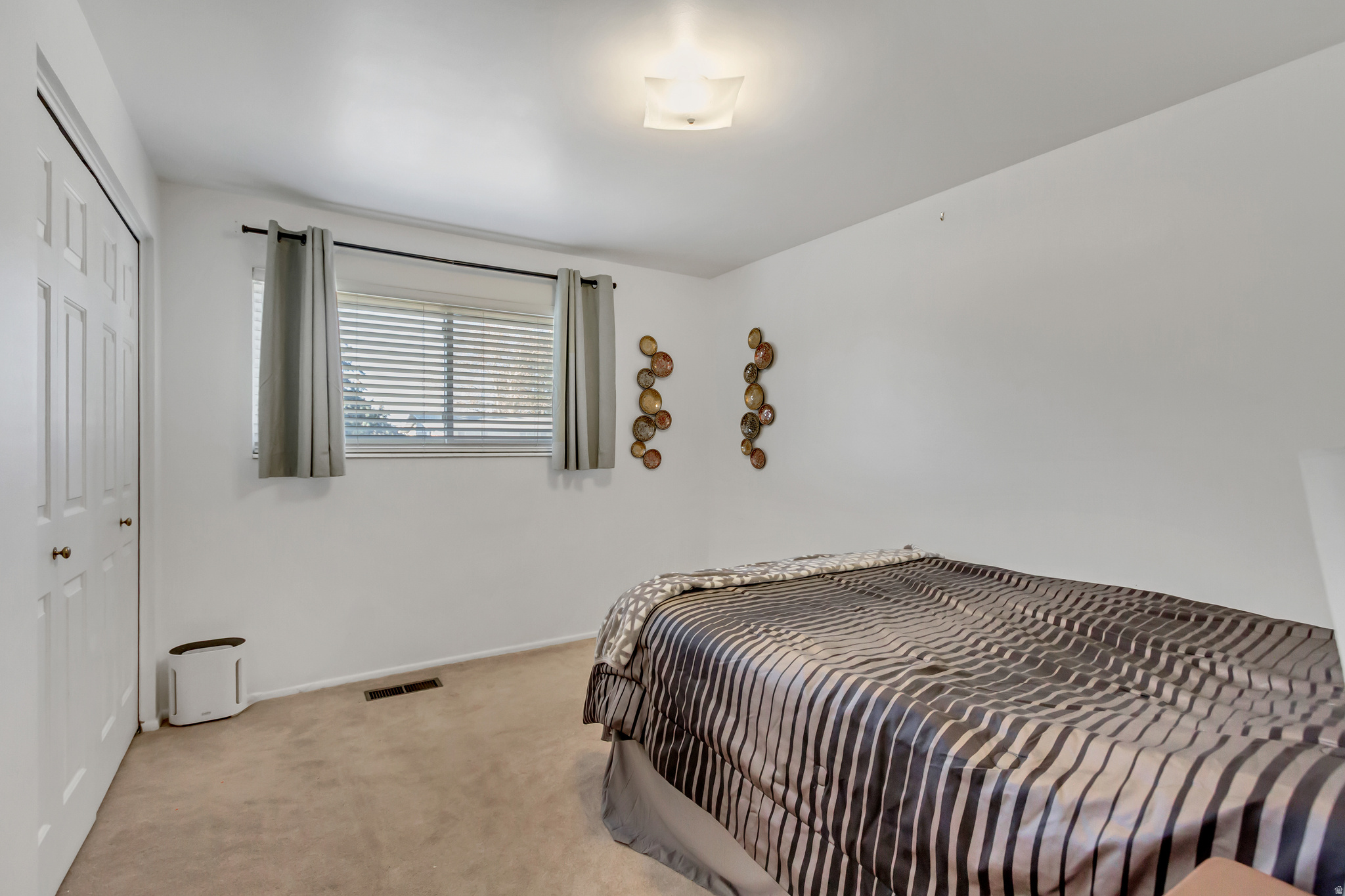 RIVIERA HEIGHTS #4 - Residential