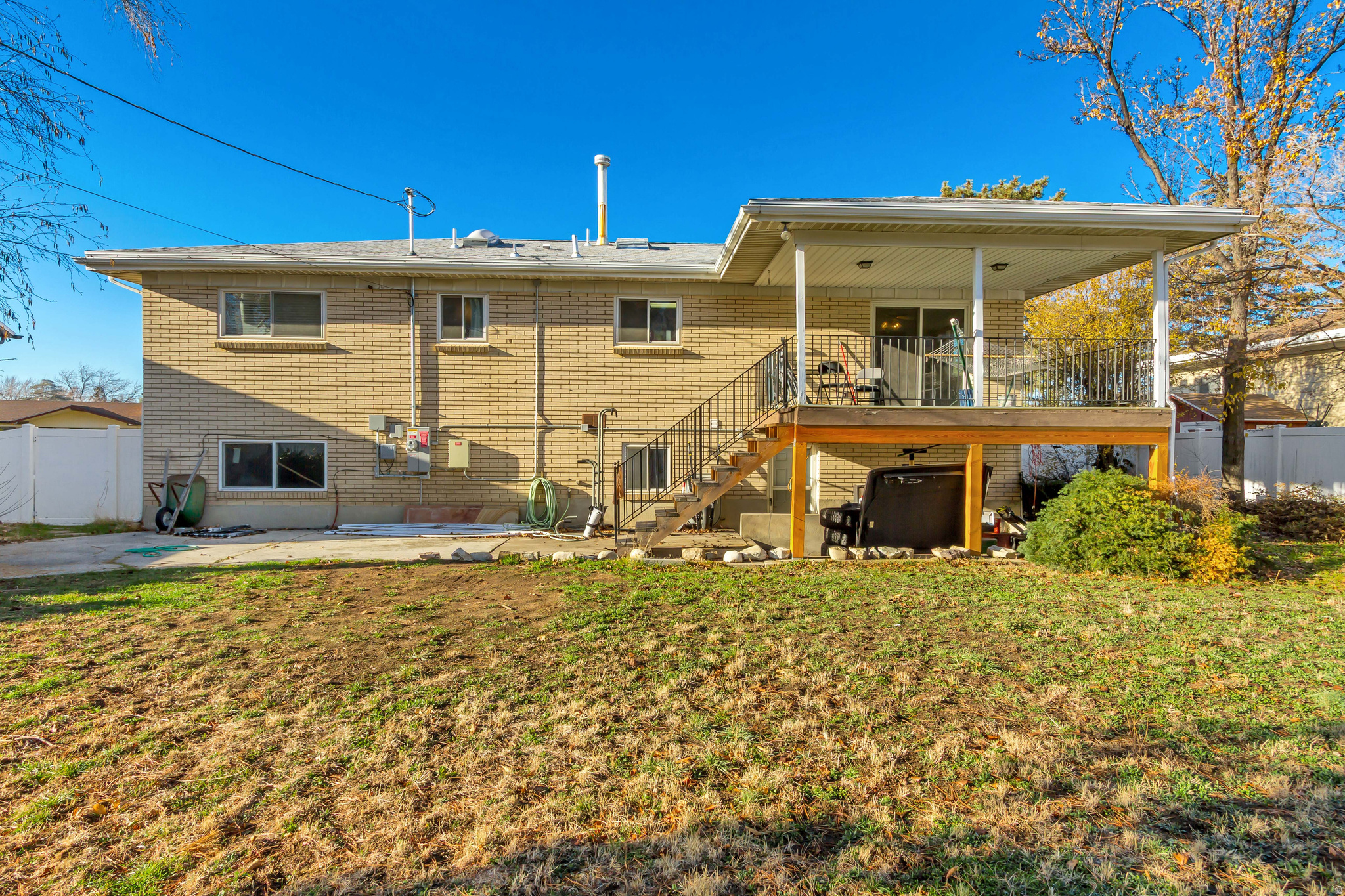 RIVIERA HEIGHTS #4 - Residential