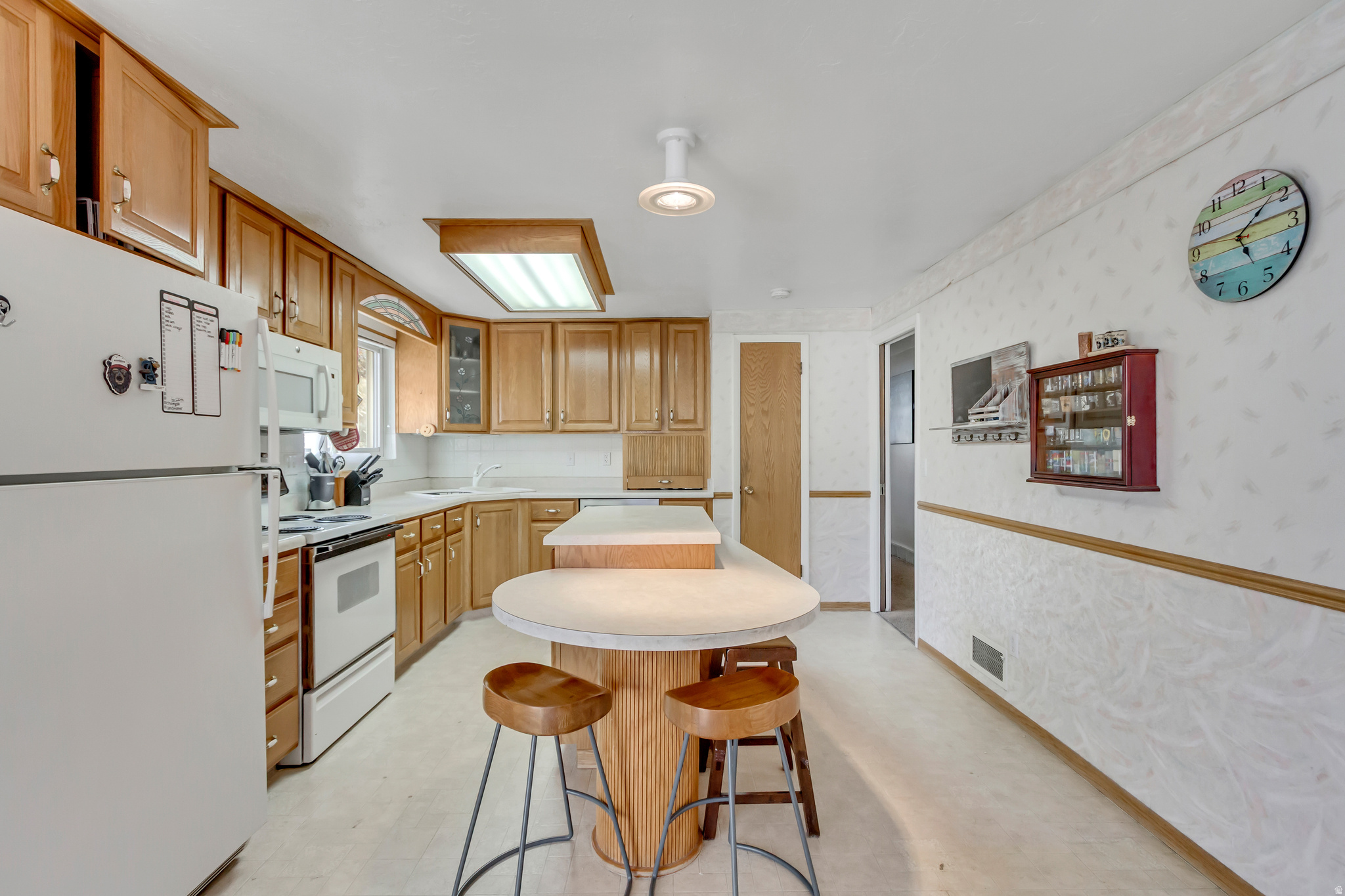 RIVIERA HEIGHTS #4 - Residential