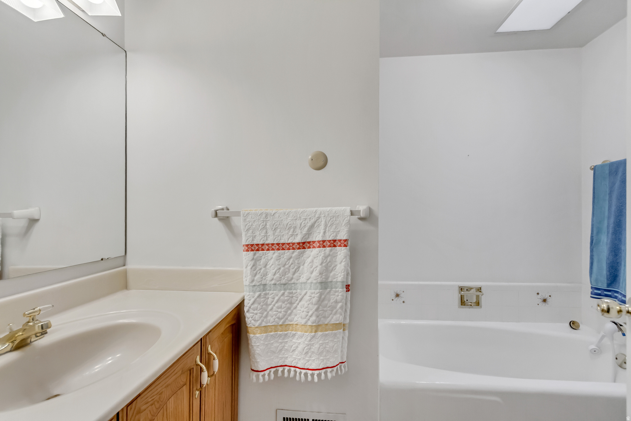 RIVIERA HEIGHTS #4 - Residential