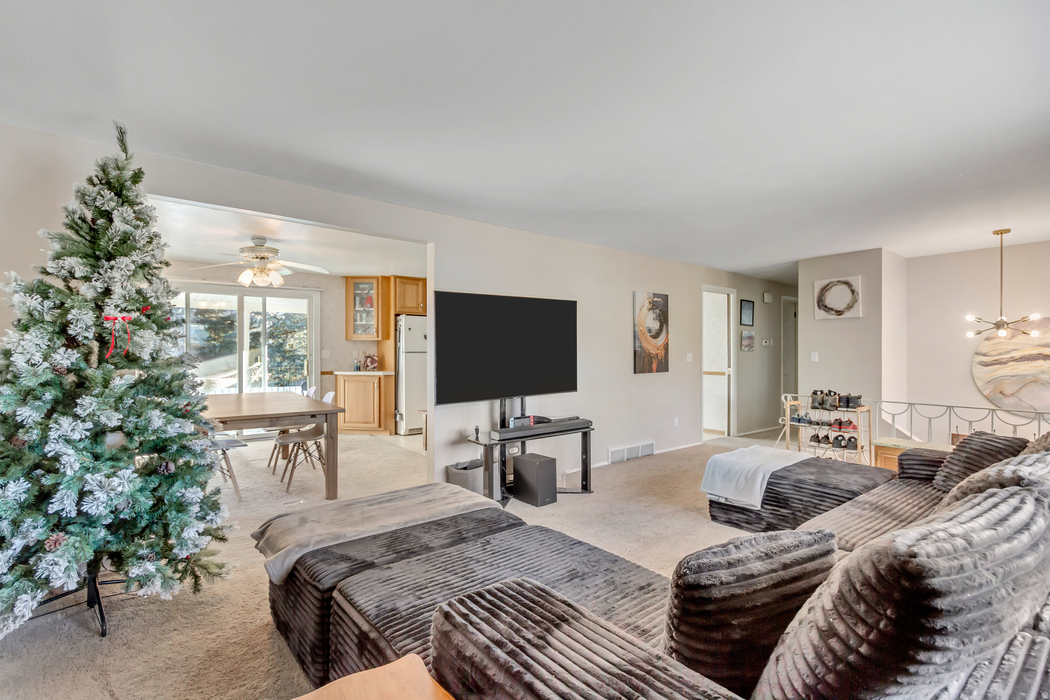 RIVIERA HEIGHTS #4 - Residential