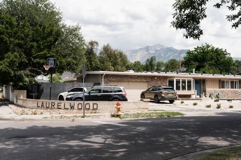 Tiny photo for 5615 S LAURELWOOD E, Holladay, UT 84121 (MLS # 2173906)