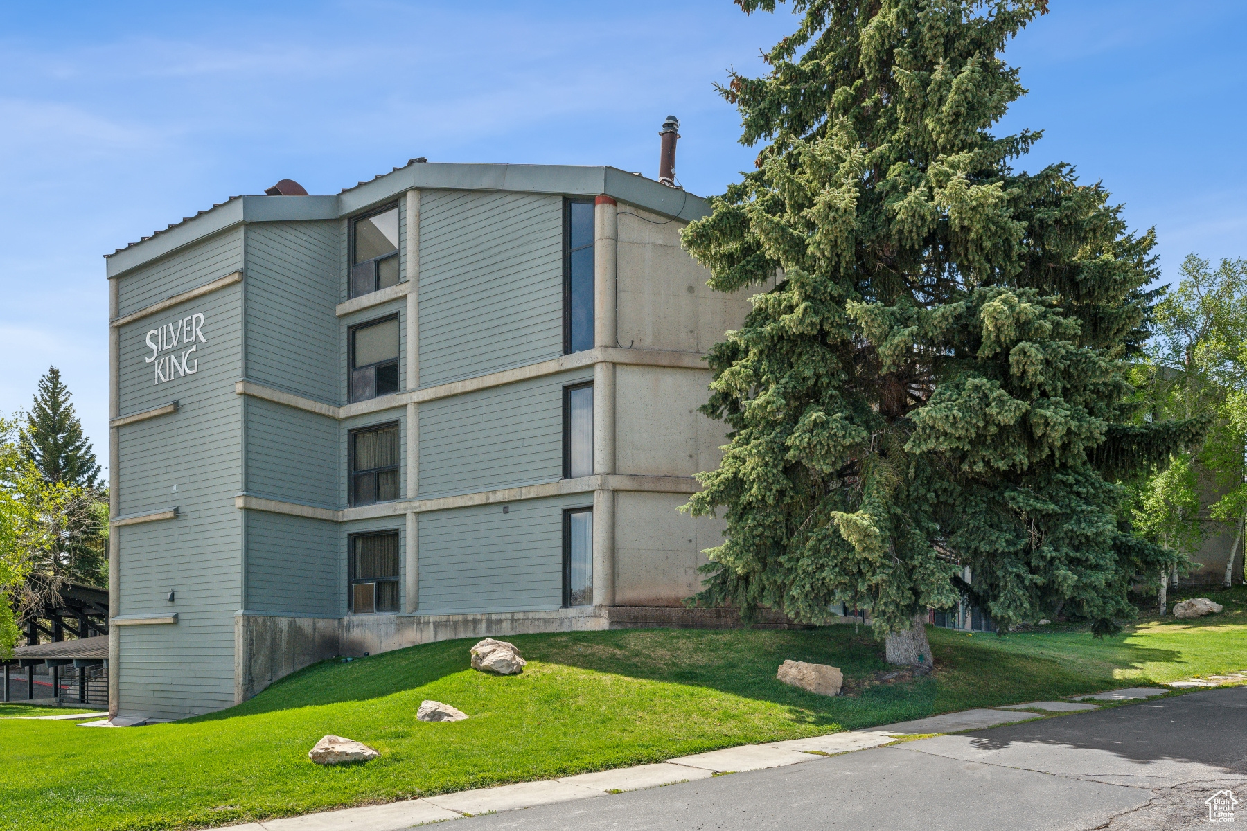 Park City, Utah 84060, United States, 1 Bedroom Bedrooms, ,2 BathroomsBathrooms,Residential,Active,134617 Park City, Utah 84060, United States, 1 Bedroom Bedrooms, ,2 BathroomsBathrooms,Residential,Active,134617