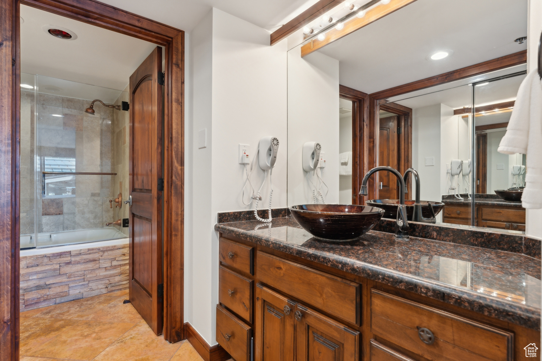 Park City, Utah 84060, United States, 1 Bedroom Bedrooms, ,2 BathroomsBathrooms,Residential,Active,134617