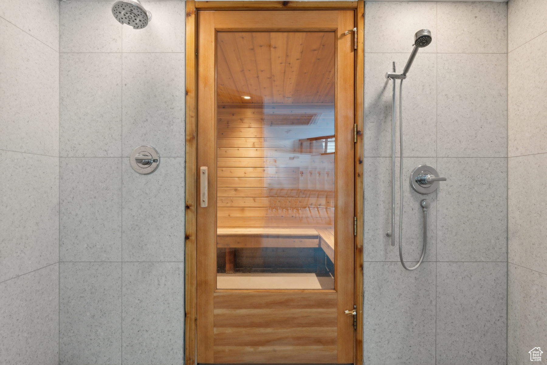 Park City, Utah 84060, United States, 1 Bedroom Bedrooms, ,2 BathroomsBathrooms,Residential,Active,134617