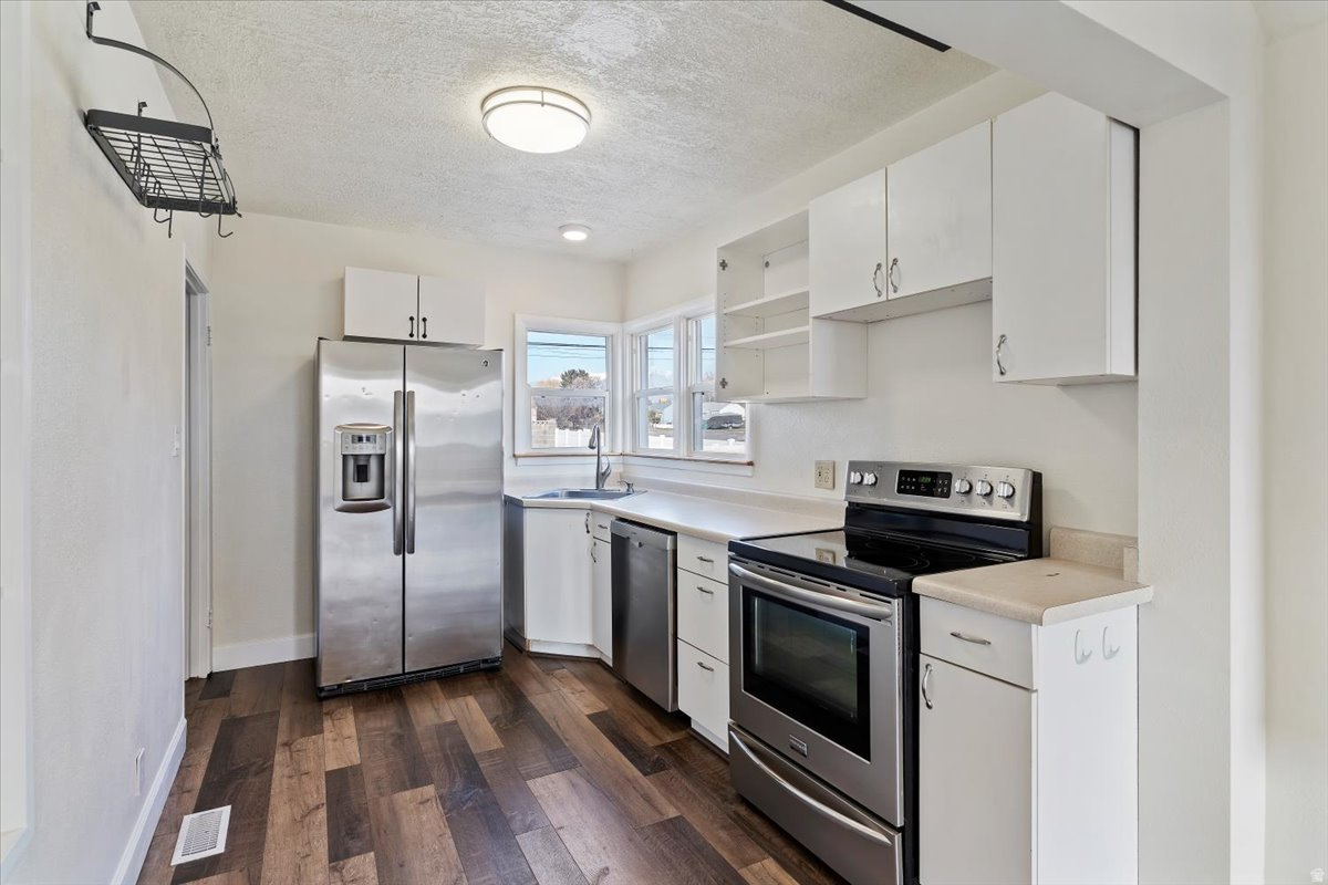 SKYLINE SUBDIVISION - Residential