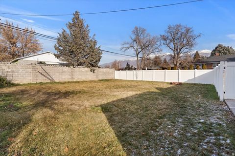Tiny photo for 9 COLONIAL, Layton, UT 84041 (MLS # 2132692)