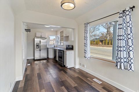 Tiny photo for 9 COLONIAL, Layton, UT 84041 (MLS # 2132692)