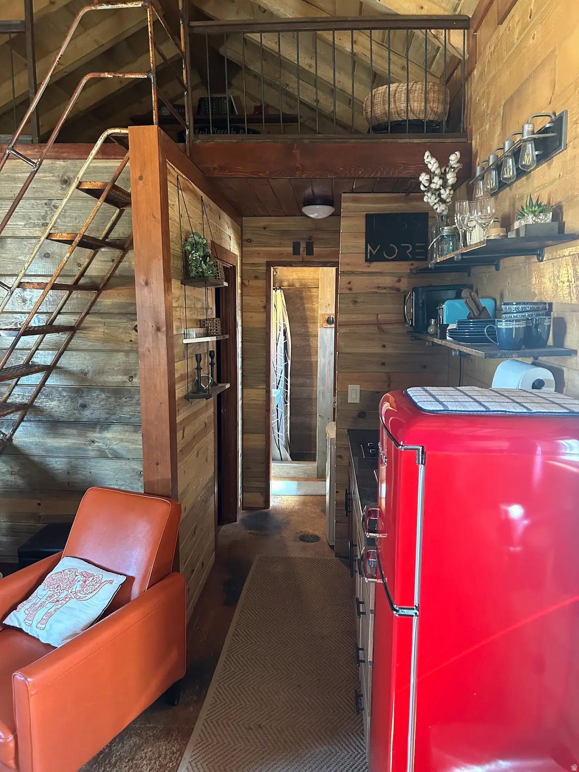 BANCROFT CITY - Residential Income