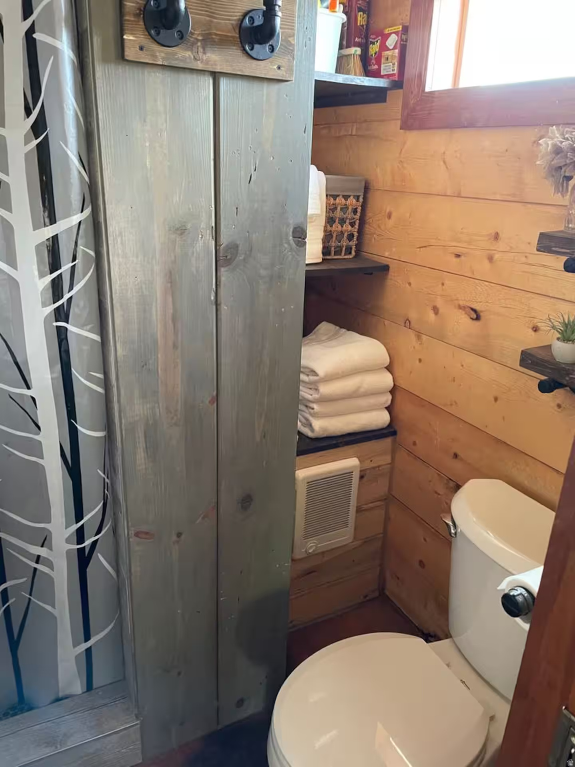 BANCROFT CITY - Residential Income