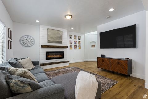 Tiny photo for 602 W CRENSHAW CT, Saratoga Springs, UT 84045 (MLS # 2114748)