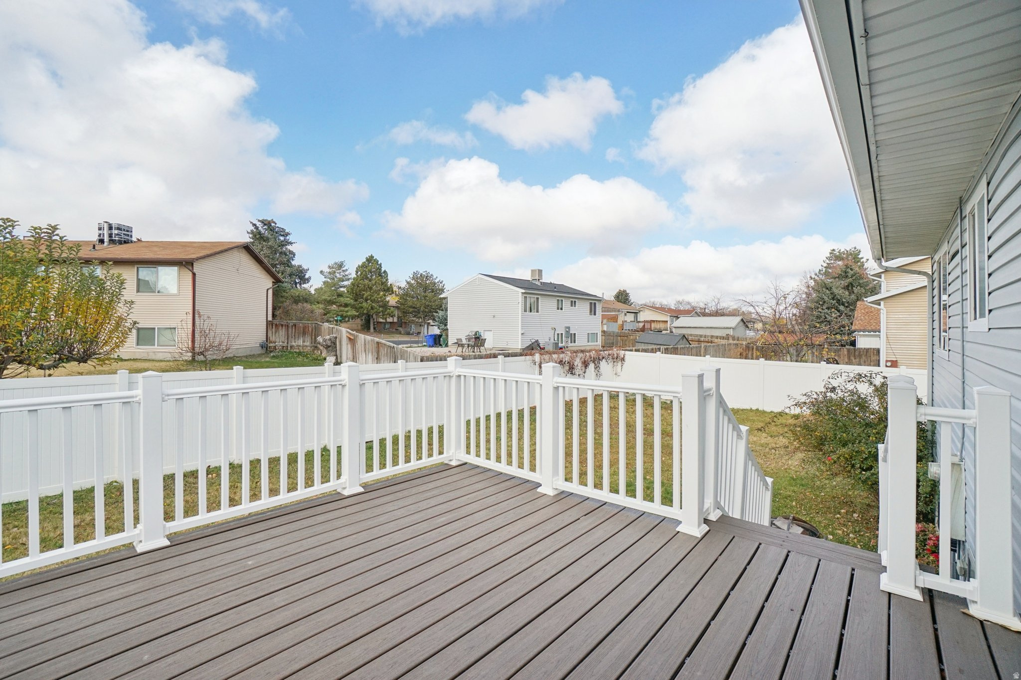 OQUIRRH SHADOWS - Residential
