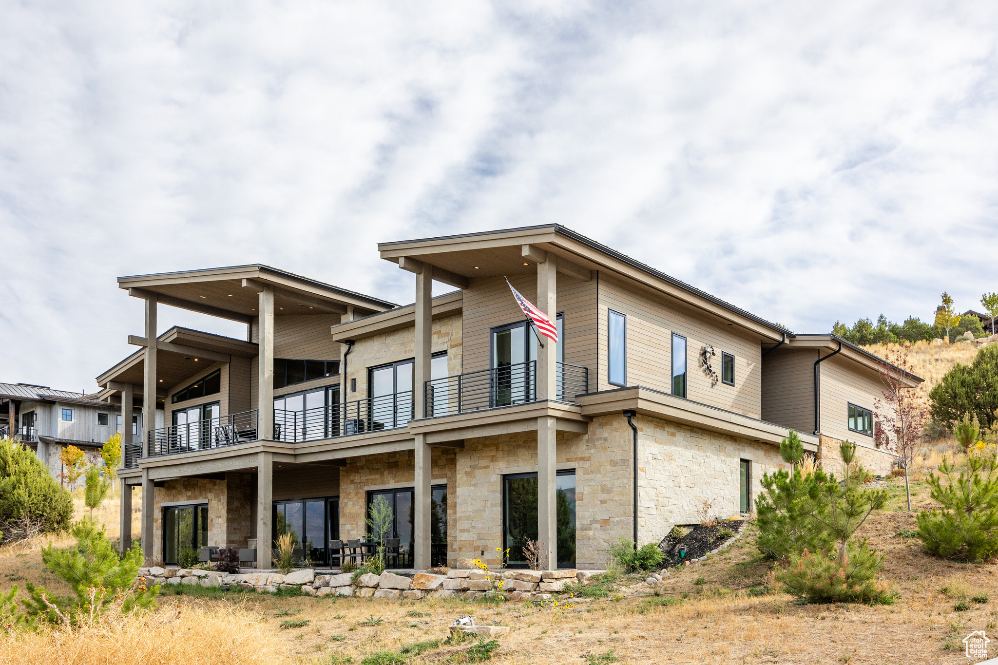 RED LEDGES - Residential