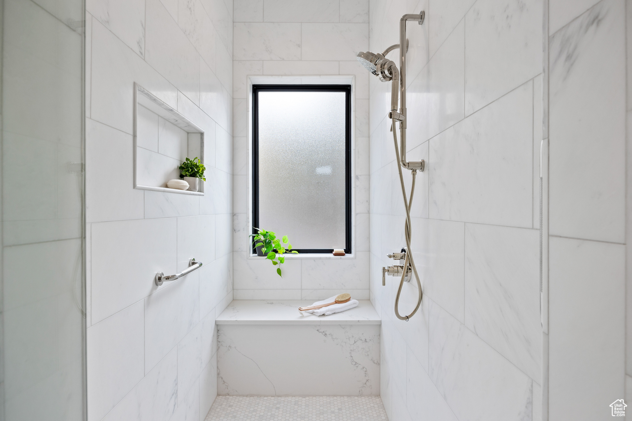 RED LEDGES - Residential