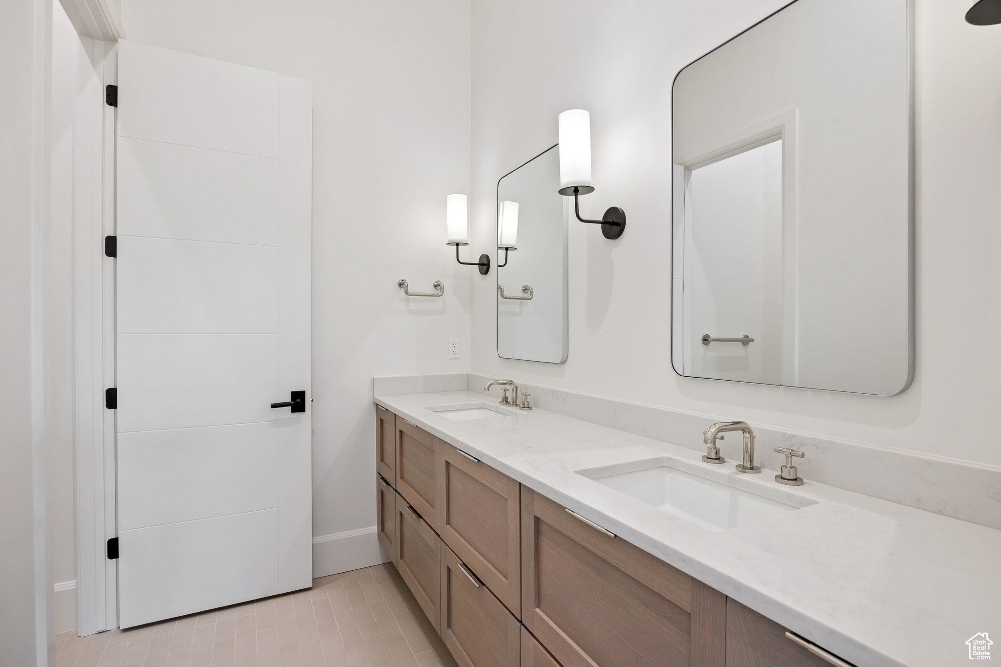 RED LEDGES - Residential