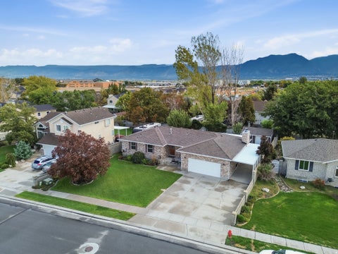 Tiny photo for 9477 S KIRKSIDE DR W, South Jordan, UT 84009 (MLS # 2186466)