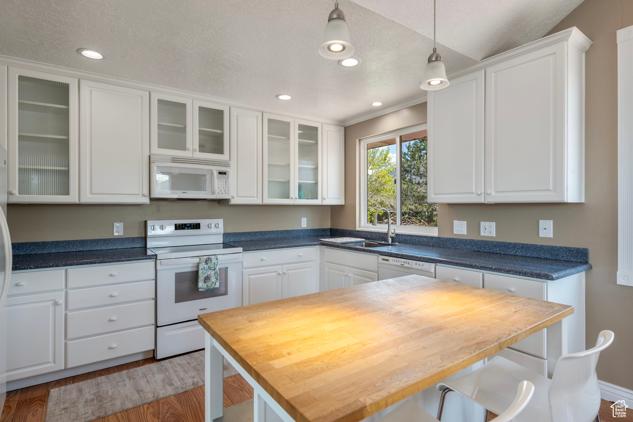 11833 S Hidden Valley Rd, Sandy, Utah image 17
