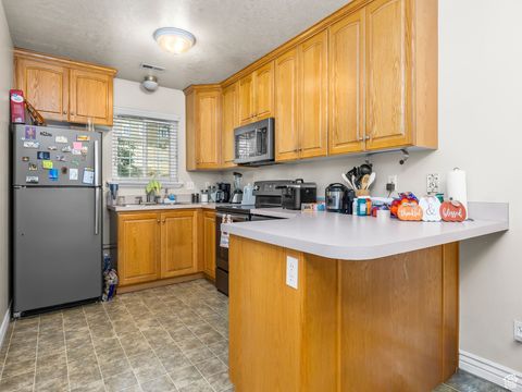 Tiny photo for 418 N 1080 W, Orem, UT 84057 (MLS # 2116464)