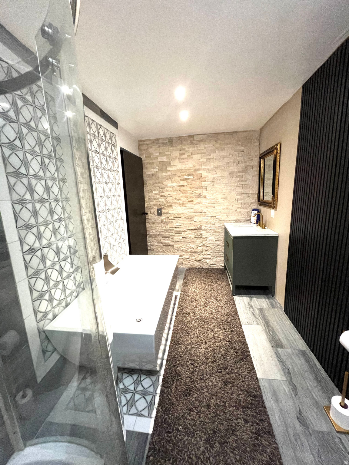QUAILBROOK EAST - Residential