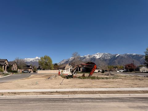 Photo of 10973 S BRAND LN E #12, Sandy, UT 84070 (MLS # 2148929)