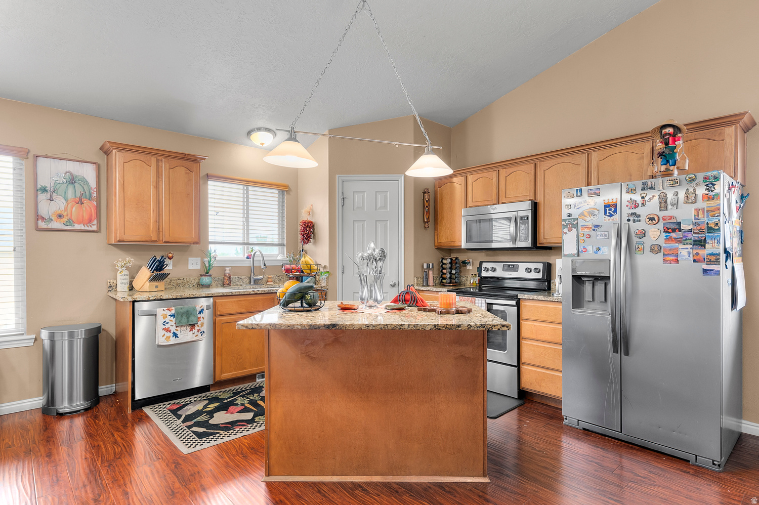 APPLE GROVE - Residential