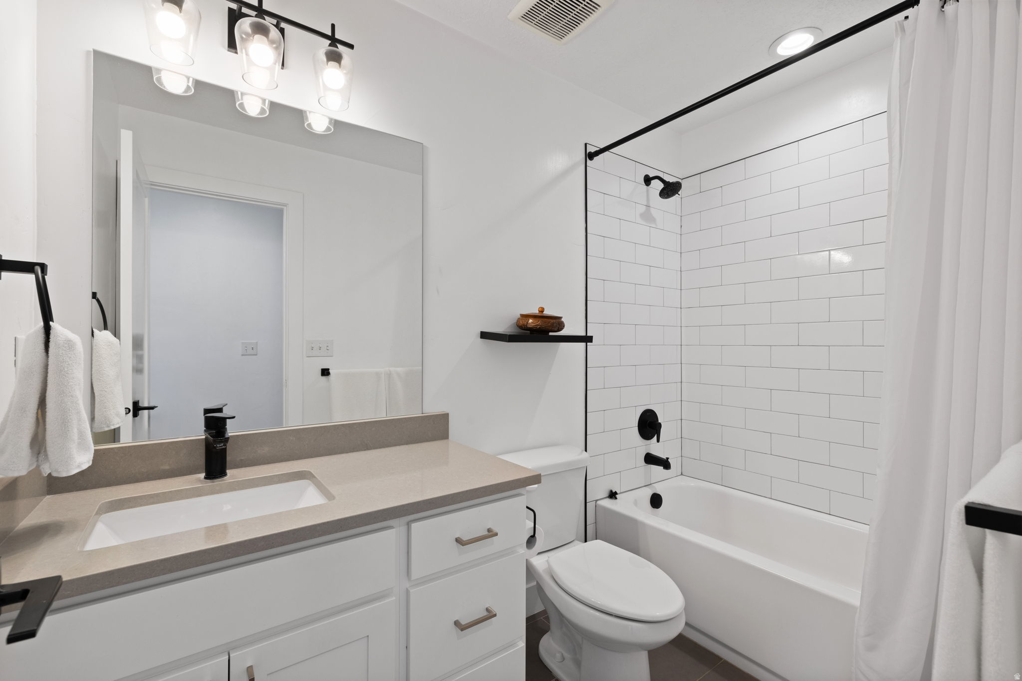 CREEKSIDE - Residential