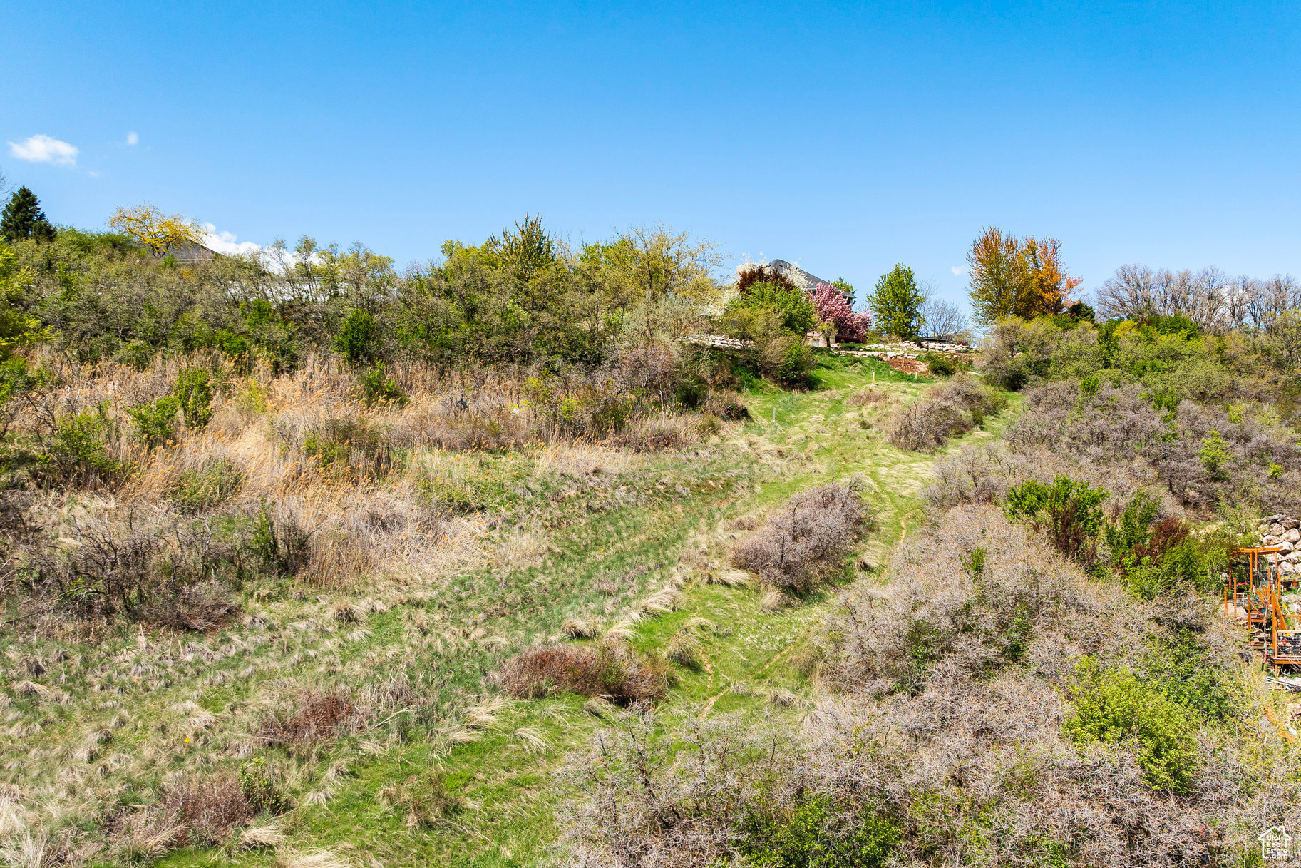 SLEEPY HOLLOW - Land