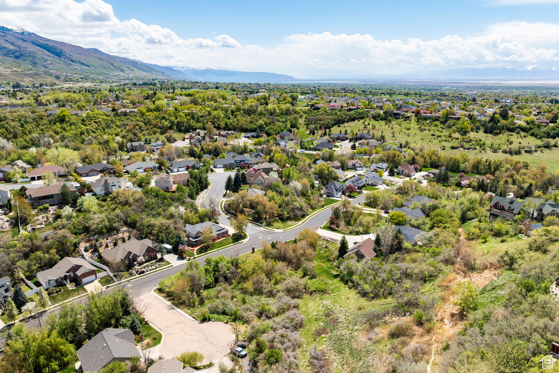 SLEEPY HOLLOW - Land