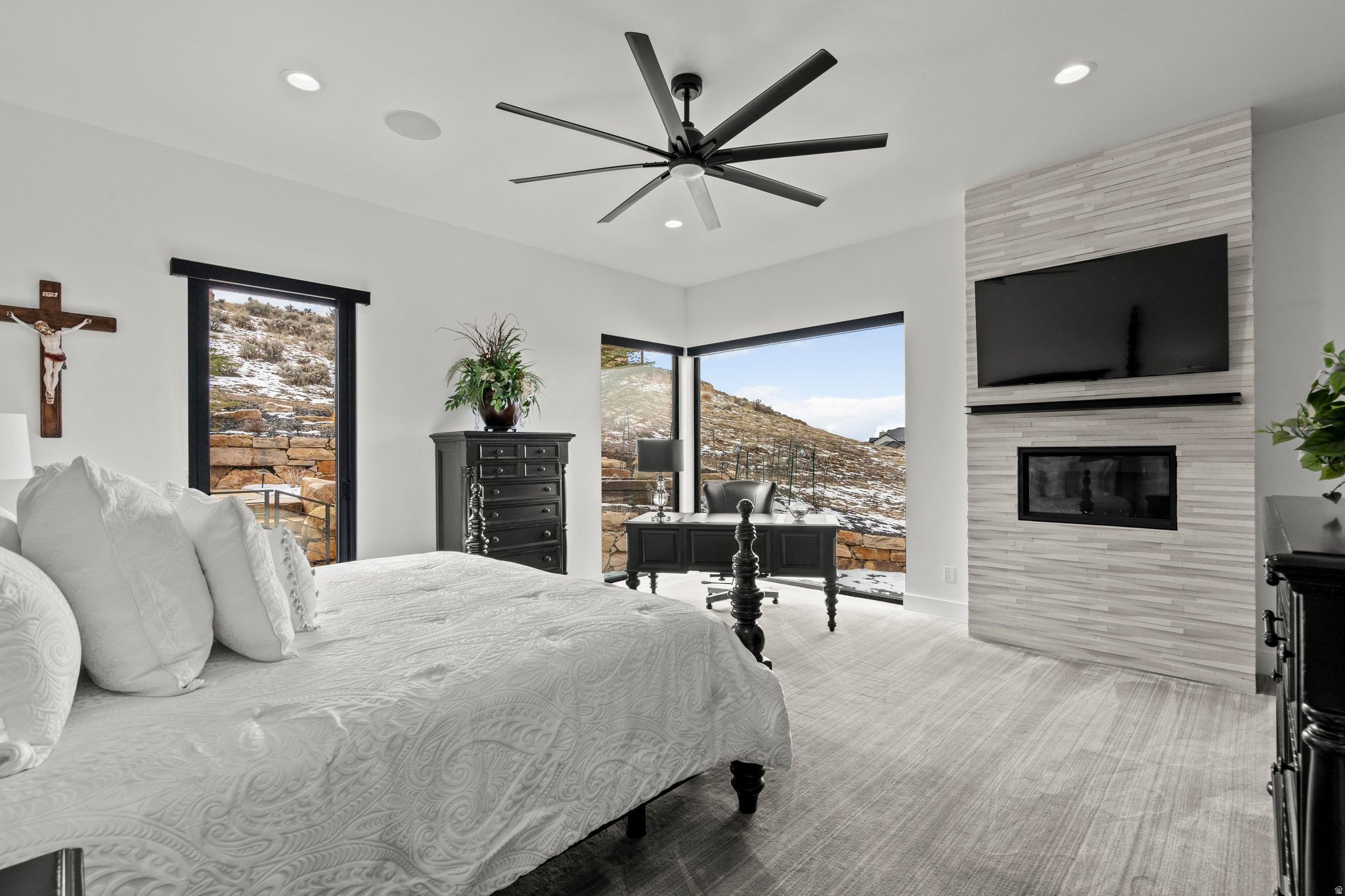 CROSSINGS AT LAKE CREEK - Residential