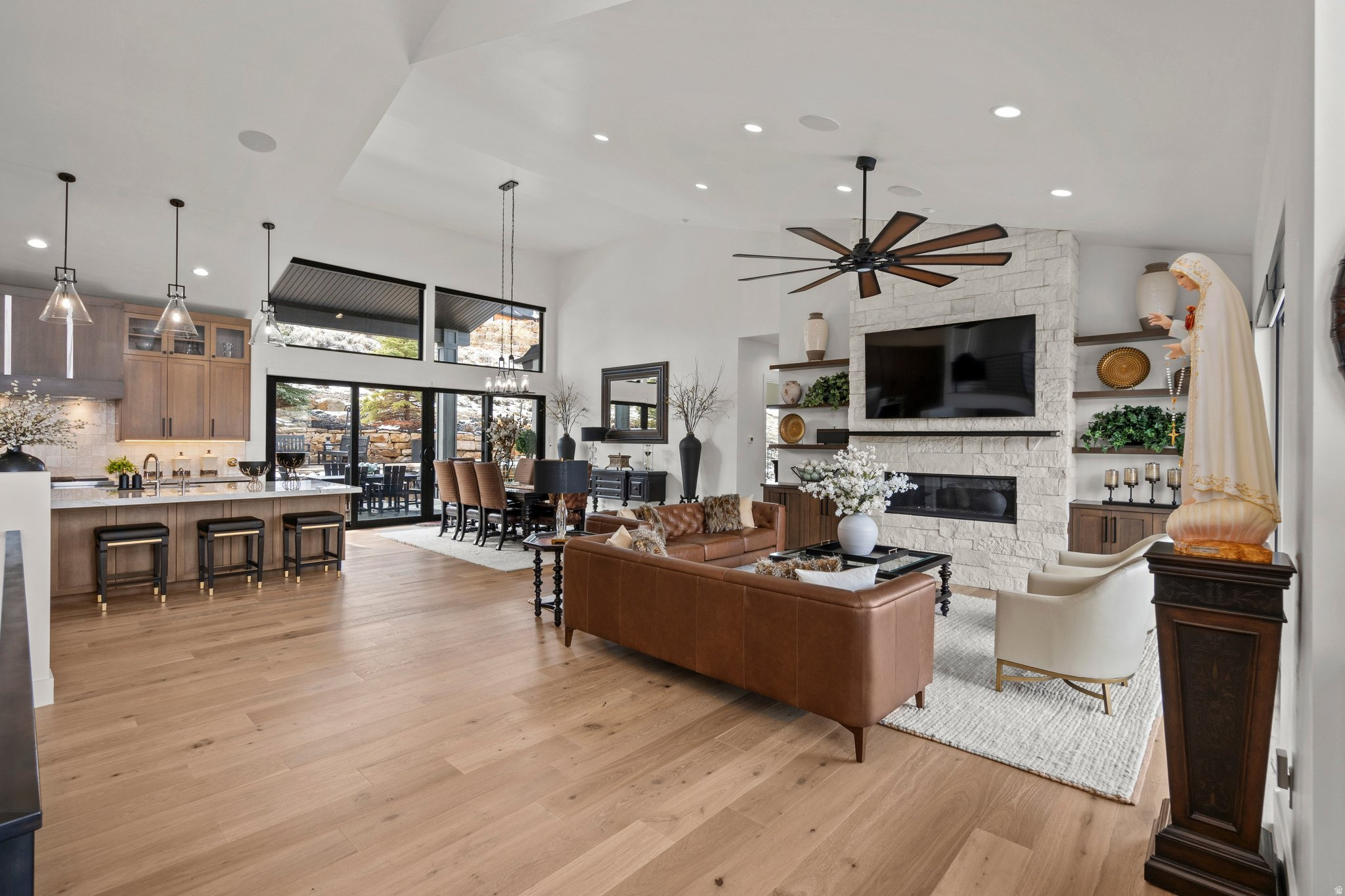 CROSSINGS AT LAKE CREEK - Residential