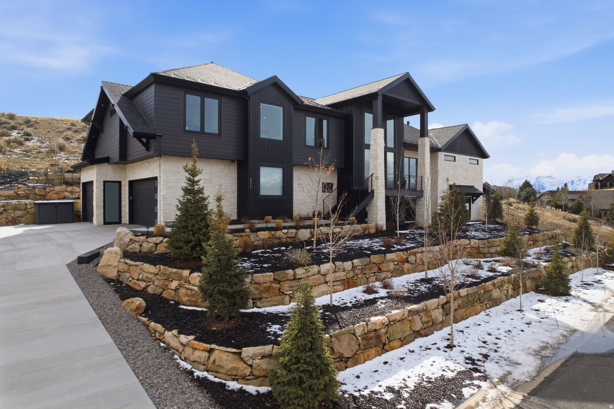 CROSSINGS AT LAKE CREEK - Residential