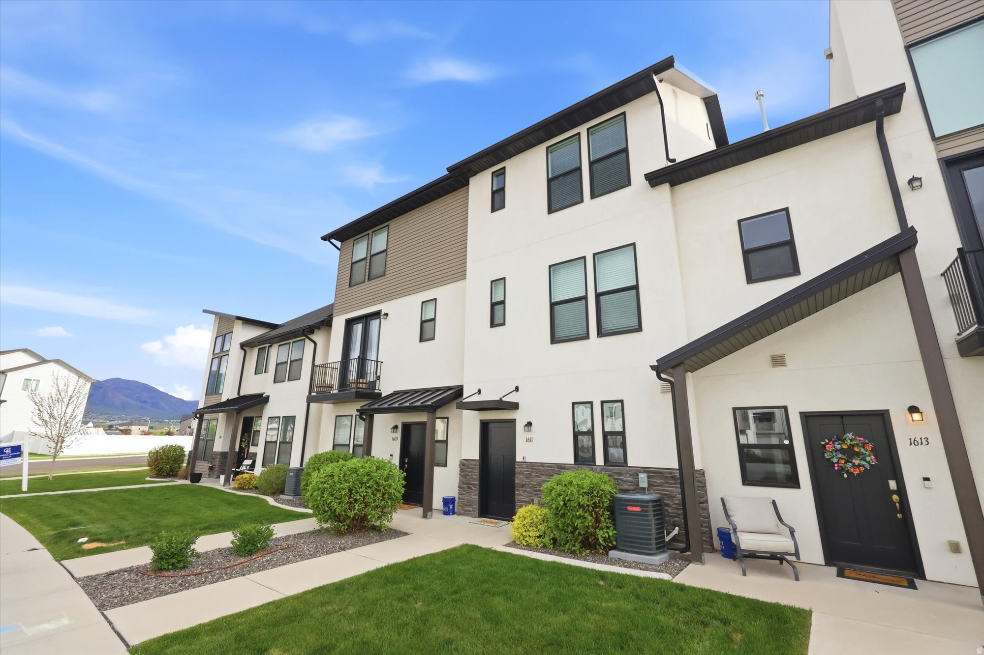 PLAT D VILLAGES AT A - Residential