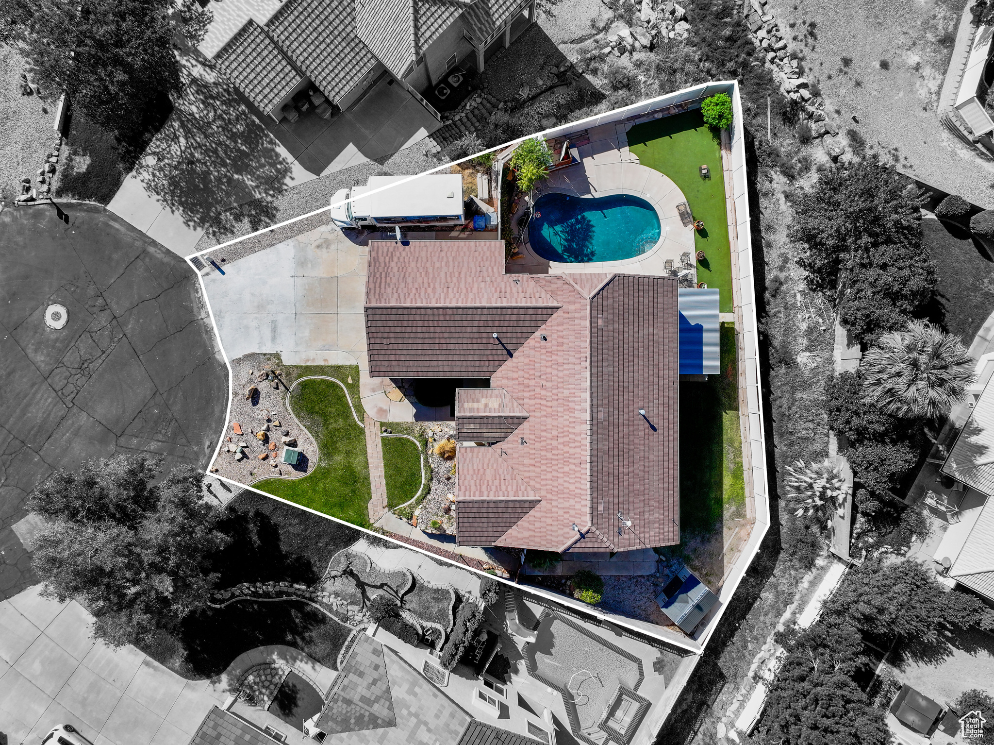 BLOOMINGTON HILLS - Residential