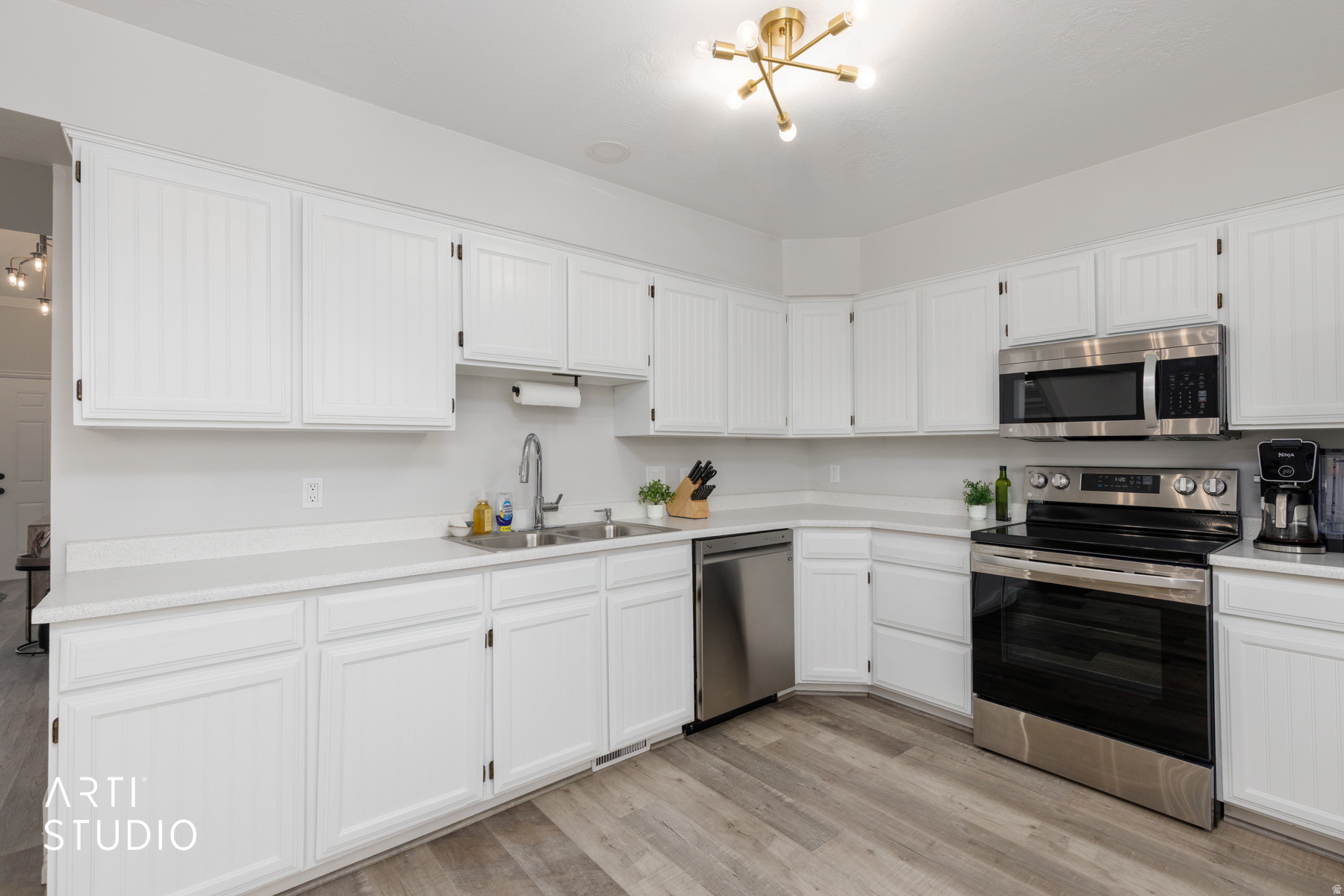 COUNTRY STATION - Residential