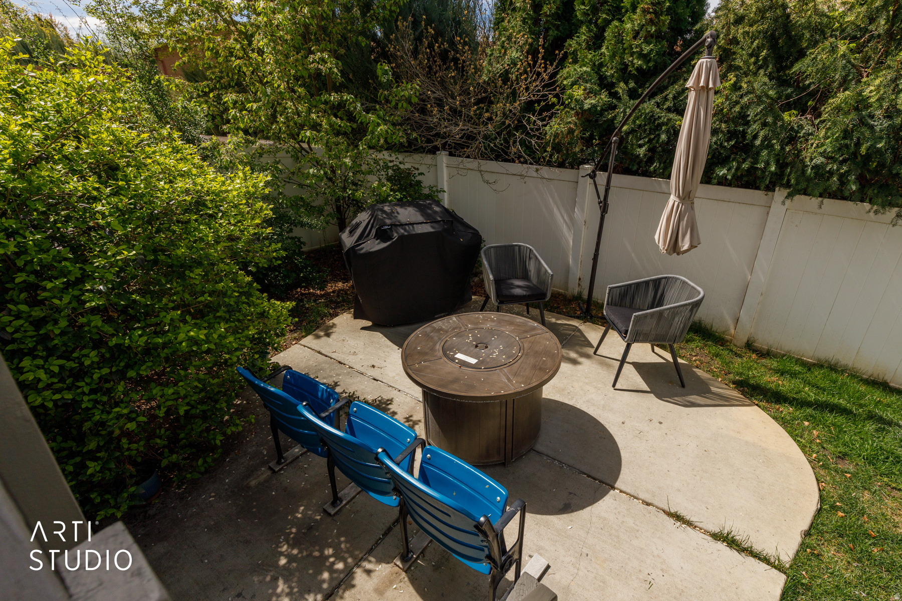 COUNTRY STATION - Residential