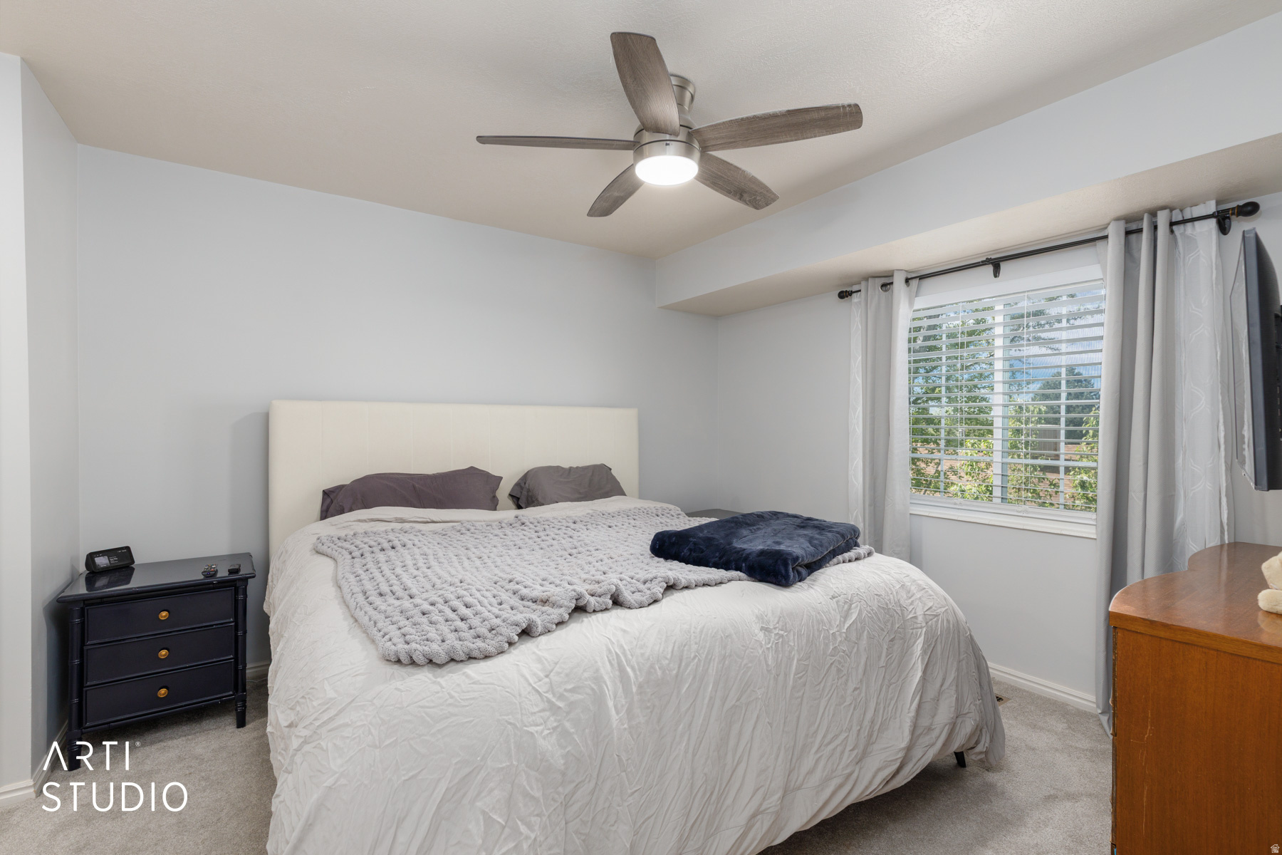 COUNTRY STATION - Residential