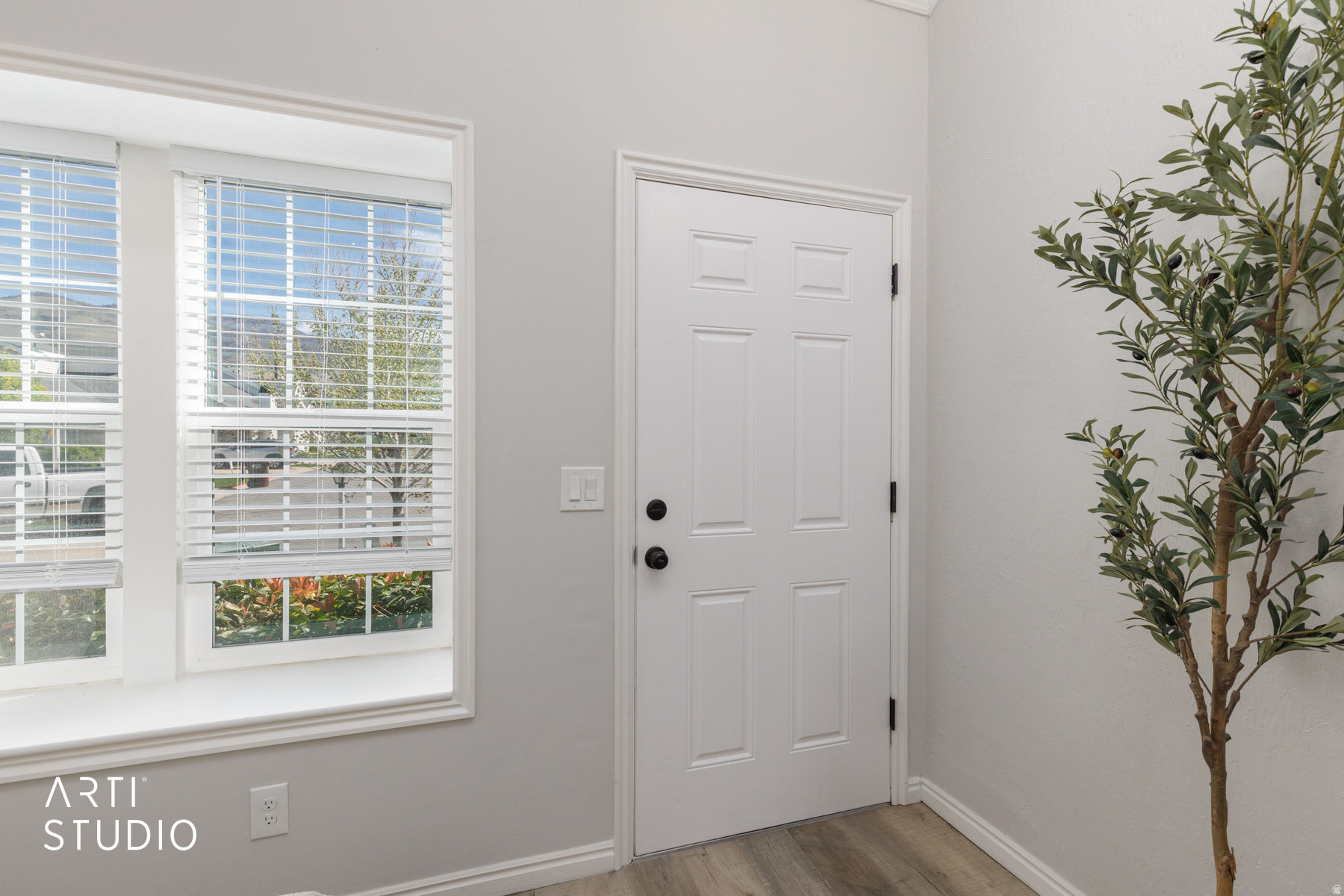 COUNTRY STATION - Residential