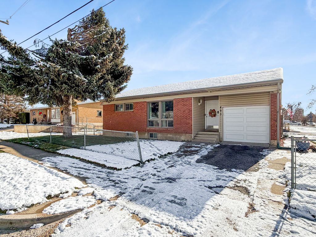 Photo of 493 W 5100 S, Washington Terrace, UT 84405 (MLS # 2125235)
