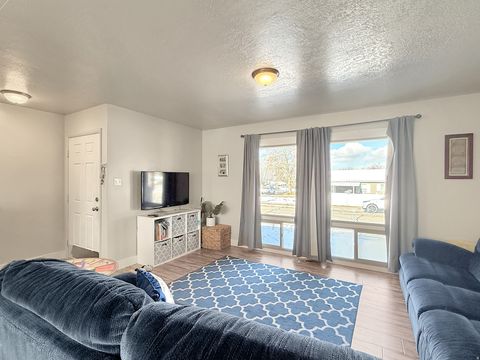 Tiny photo for 493 W 5100 S, Washington Terrace, UT 84405 (MLS # 2125235)
