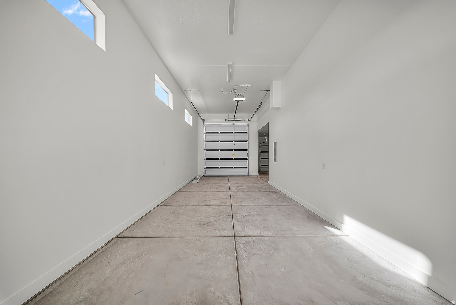 DESERT HORIZON - Residential