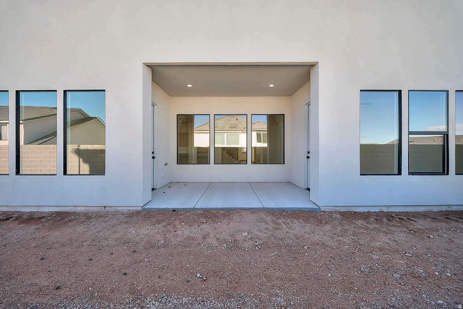 DESERT HORIZON - Residential