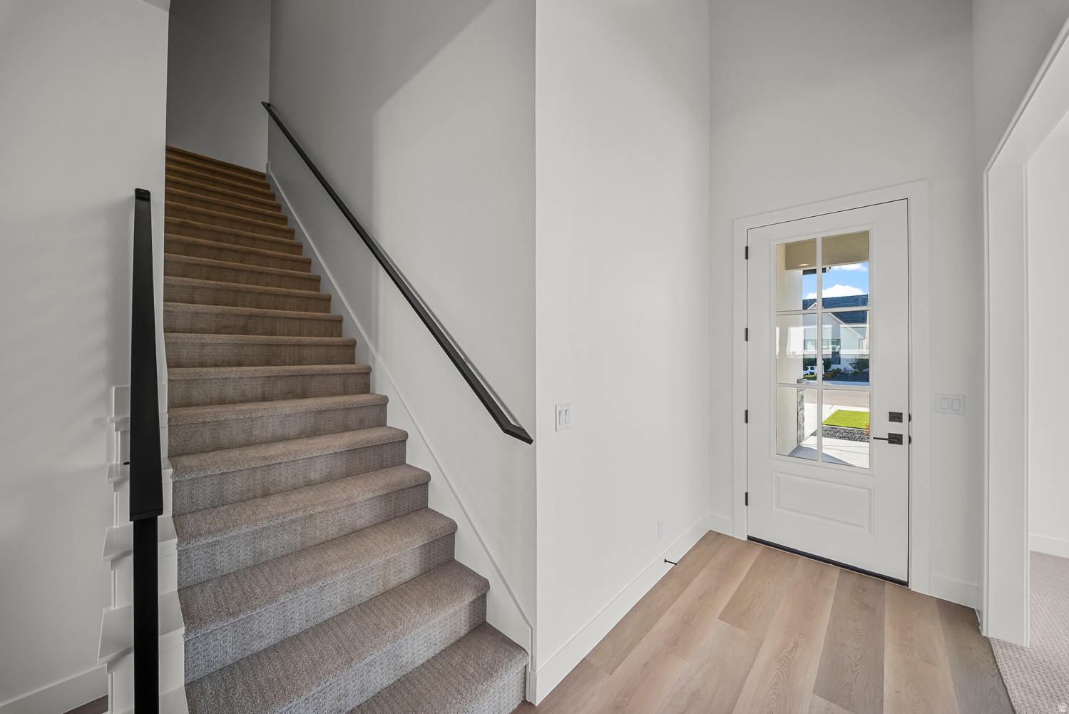 DESERT HORIZON - Residential