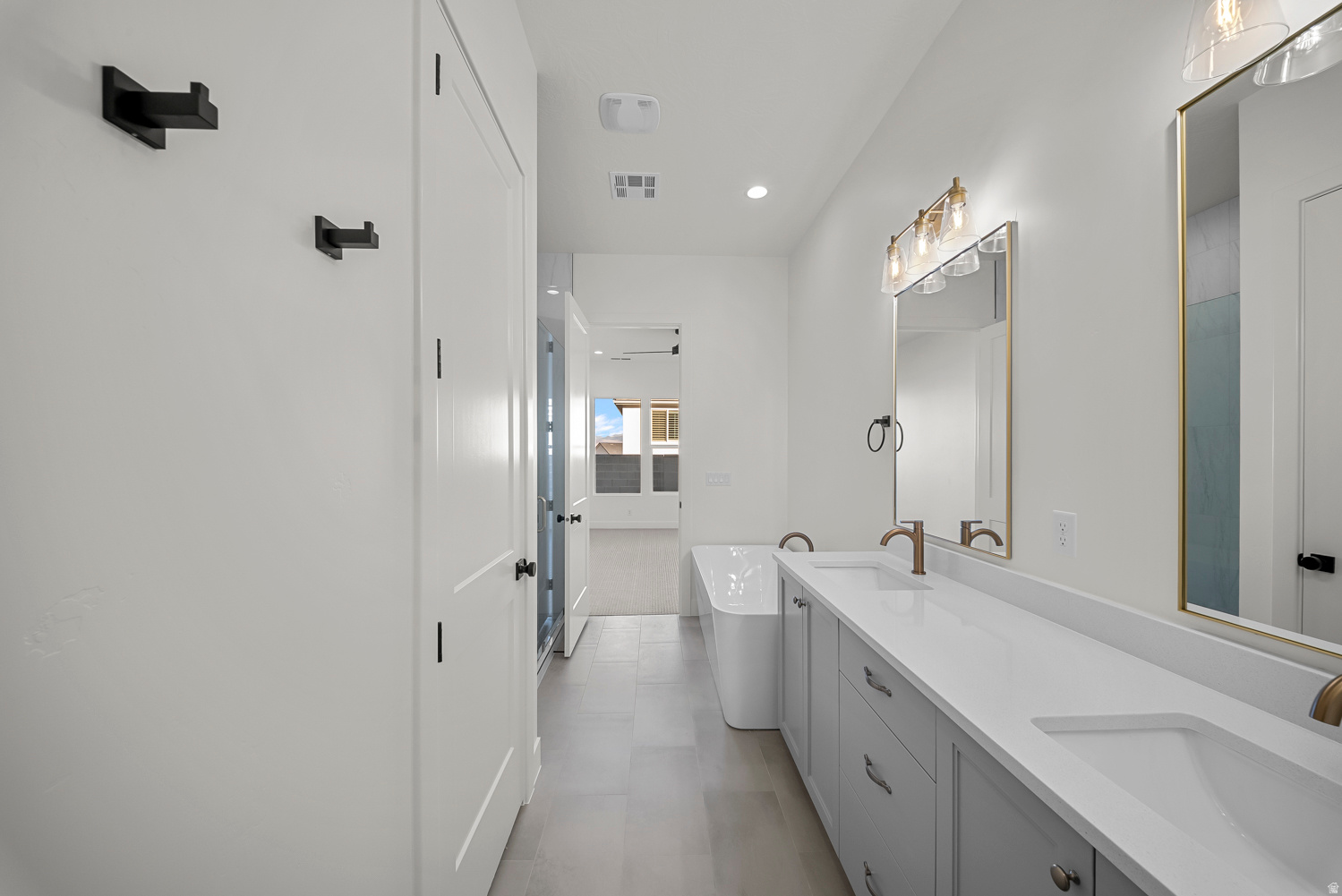 DESERT HORIZON - Residential